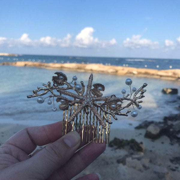 Starfish comb with pearls