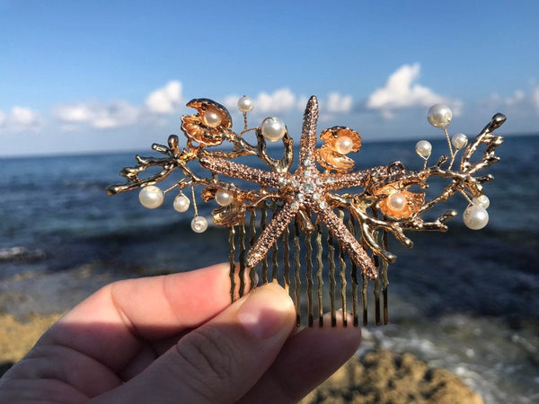 Starfish comb with pearls