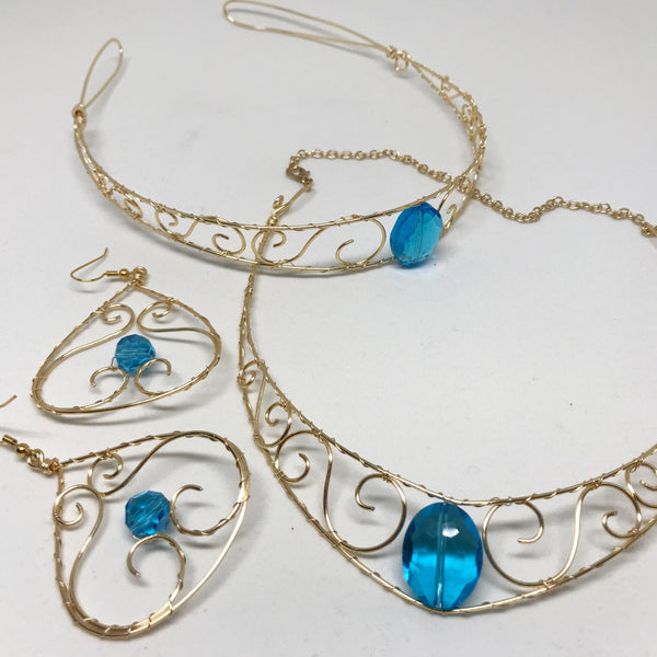 Cosplay jewellery set in gold wire with blue jewel
